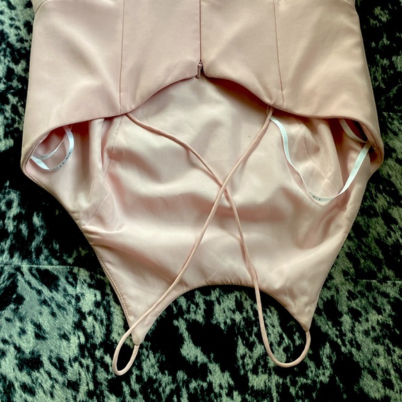 Chiffon trumpet gown - Picture 10 of 12